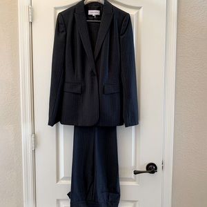 Women's Calvin Klein Stretch Suit 2 Piece Jacket/Pants Size 2 Black Pinstripe